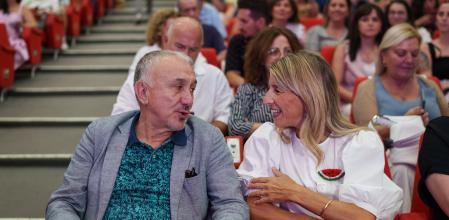 La vicepresidenta y ministra de Trabajo, Yolanda Díaz,y el secretario general de UGT, Pepe Álvarez,