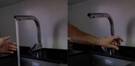 El especialista hace la prueba