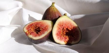 Laura Isabel Arranz, nutricionista, explica cuáles son las propiedades beneficiosas de los higos.
