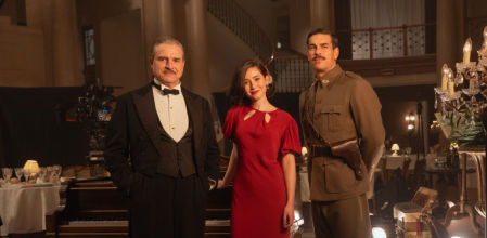 Alberto San Juan, Nora Hernández y Mario Casas en una imagen de 'La cena'