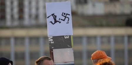 Membres del moviment antifeixista es manifesten a Brest, a l’oest de França, al setembre 