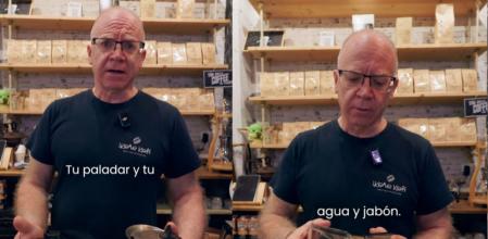 Un barista explica cómo lavar la cafetera.