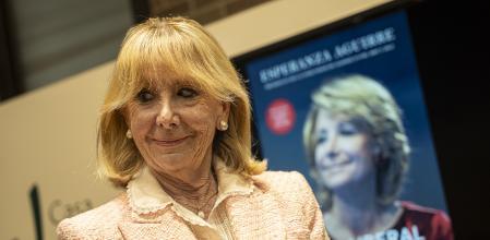 Presentación del libro “Una liberal en política” de Esperanza Aguirre en la Casa del Libro de Barcelona.