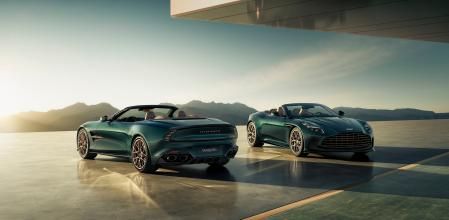 Elegante discreción: el acabado en pintura Pentland Green con la capota en Westminster Green distingue el exterior de las ediciones 60.º aniversario del Volante