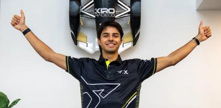 Pepe Martí ya luce los colores de su nuevo equipo, el Cupra Kiro de la Fórmula E