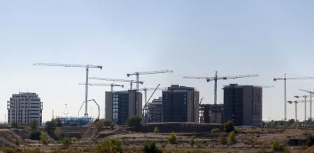 Varios edificios de viviendas en la capital.