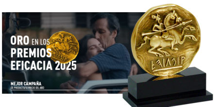 Imagen del galardón recibido por Santalucía