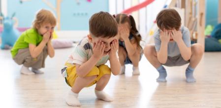 Los juegos repetitivos no son aburridos para los niños, sino que les permite practicar y les ayuda a entender cómo funcionan las cosas