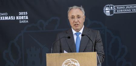 El presidente de Sidenor, José Antonio Jainaga, interviene durante el acto de entrega del premio ‘Joxe Mari Korta 2025’, en el Palacio Miramar, a 10 de julio de 2025, en San Sebastián, Guipúzcoa, País Vasco (España). El presidente de Sidenor, José Antonio Jainaga, ha sido galardonado con el premio 'Joxe Mari Korta 2025' por su compromiso con 