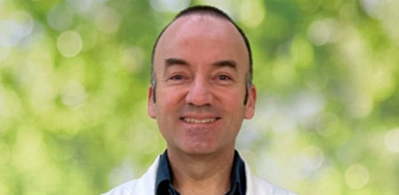 Dr. Paulo Valderrama es cardiólogo pediatra