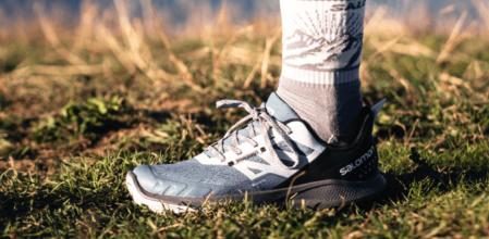 Descubre los mejores descuentos en zapatillas Salomon para disfrutar de tus aventuras en la montaña