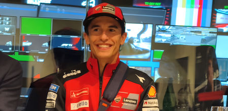 Marc Márquez, en el centro de control de Formula1 de Biggin Hill, Londres.