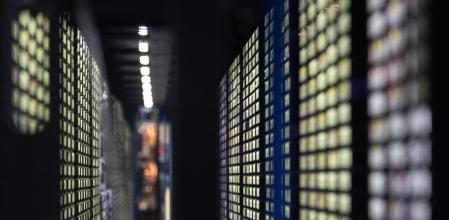 Los centros de datos deberían obtener su fuente de suministro con fuentes de energía renovable para reducir su impacto en emisiones a la atmósfera