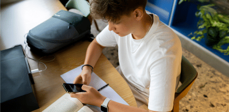 Los estudiantes podrían ser los más beneficiados por este nuevo plan.