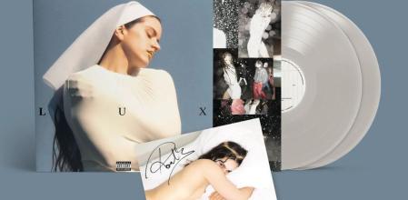 Ya puedes comprar Lux, el nuevo álbum de Rosalía que está disponible en CD de audio y disco de vinilo