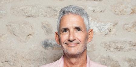 Tim Spector, doctor: “La fibra no solo afecta a la digestión, es la principal fuente de energía para las bacterias intestinales”