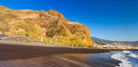 Imagen promocional de la playa de Bajamar, en La Palma.