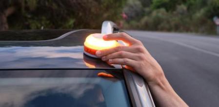 El dispositivo de señalización V-16 será obligatorio desde el 1 de enero de 2026