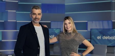 El debat, À Punt, presentado por Toni Cantó y Rosa Porta