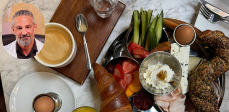 David Céspedes, médico experto en longevidad, sobre el desayuno ideal: “Es de lo mejor para empezar el día; rico en fibra, vitaminas y energía prolongada”