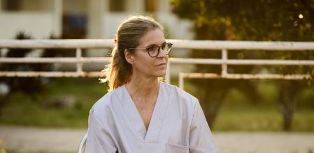 Cristina Abellaneda, dermatóloga jefa de equipo de la Expedición Dermatológica impulsada por ISDIN y la Fundación África Directo en Mozambique&nbsp;