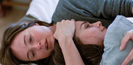 Las actrices Renate Reinsve e Inga Ibsdotter Lilleaas, en la película