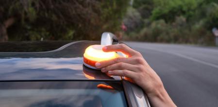 La DGT mantiene las balizas V16