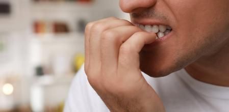 En ocasiones, el cerebro prefiere lidiar con la certeza de una amenaza controlada y conocida antes que afrontar un riesgo presuntamente mayor