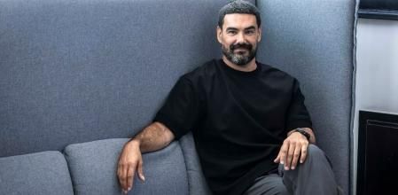 Antonio Hernández, médico, explica las consecuencias para la salud de la falta de descanso.