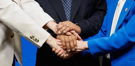 Frederiksen, Costa y Von der Leyen escenificando el acuerdo