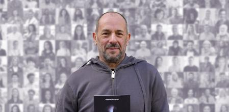 Alejandro Schujman trabaja desde hace décadas con jóvenes y sus madres y padres y es autor de varios libros sobre crianza y vínculos&nbsp;