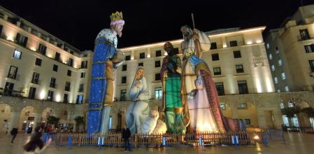 El imponente conjunto fue inscrito en 2020 por Libro Guinness de los Récords como la Natividad más alta del mundo.