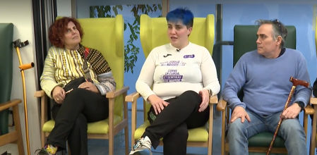 Neus, afectada por el síndrome de la esclerosis múltiple desde que era adolescente: “Me dijeron en un principio que era una depresión”