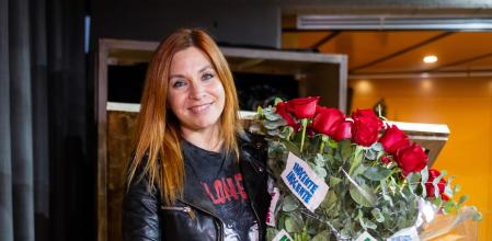 La cantante Leyre Martínez en la 'Gala Inocente, Inocente' 2025