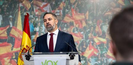 El presidente de VOX, Santiago Abascal, en la sede nacional del partido, a 22 de diciembre de 2025.