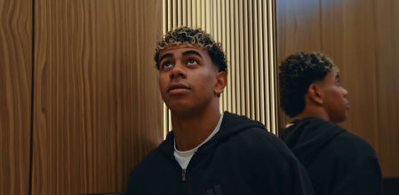 Lamine Yamal en su vídeo sobre su aventura por Abu Dabi. YouTube.