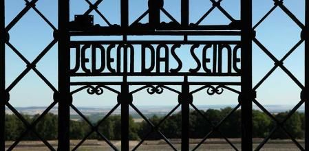 Entrada al campo de concentración nazi de Buchenwald.