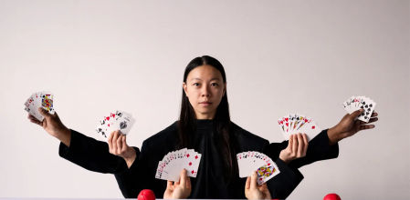 Heka Gandini Juggling