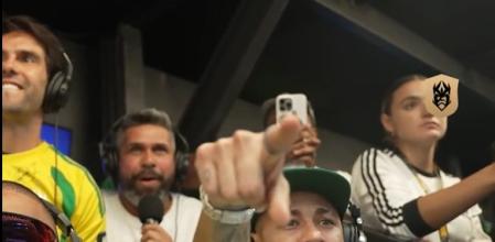 Neymar celebrando el gol de Lipao