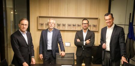 foto NACHO VERA GALBARRO (09/01/2026) TRAN-MINH THAI, JOSEP PERE GUTIERREZ, NARCISO MARFA, OSCAR LLAUDET, JOSE MARIA BANUS, Socios de Translink, en su oficina, en carrer de Muntaner 240.