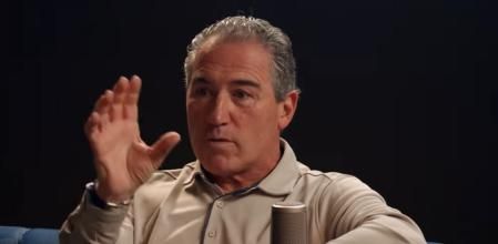 Ramón Vallés, piloto de avión, sobre la importancia del cinturón: “No llevarlo podría ser un peligro en caso de turbulencia” 