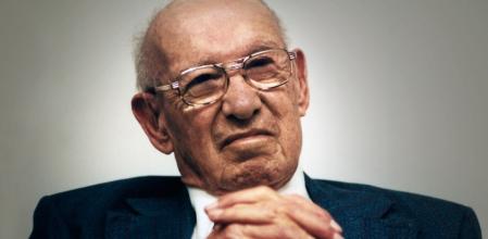 Peter Drucker, consultor.
