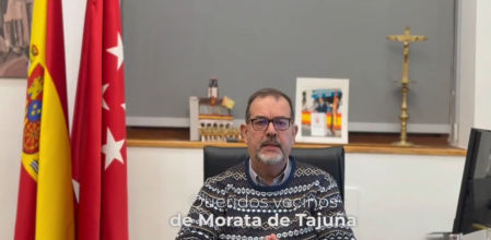El alcalde de Morata de Tajuña, Fernando Villalaín, lanzando el mensaje a los vecinos del municipio de su dimisión en redes sociales.