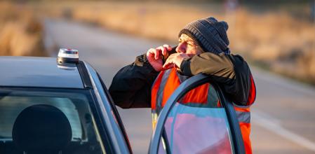 Guillermo Magaz, director gerente de la patronal AECA-ITV, sobre la baliza V16 en la ITV: “En la ITV se comprueba el estado técnico del vehículo, no los elementos necesarios para la circulación”