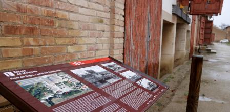 Panel informativo en Castell del Remei.