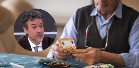 Imagen de un jubilado con su pensión