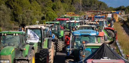 Protesta de agricultores en Pontós (Girona), el 8 de enero