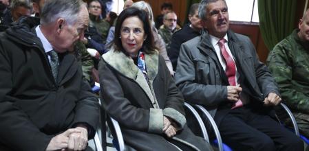La ministra de Defensa, Margarita Robles, durante su visita al personal ucraniano que se instruye en la Academia de Infantería de Toledo&nbsp;