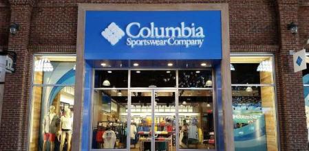 Columbia Woodburn II: El híbrido perfecto entre zapato de vestir y bota de montaña