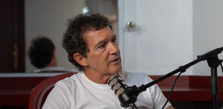 Antonio Banderas habla de cómo vivió la fama en Hollywood.